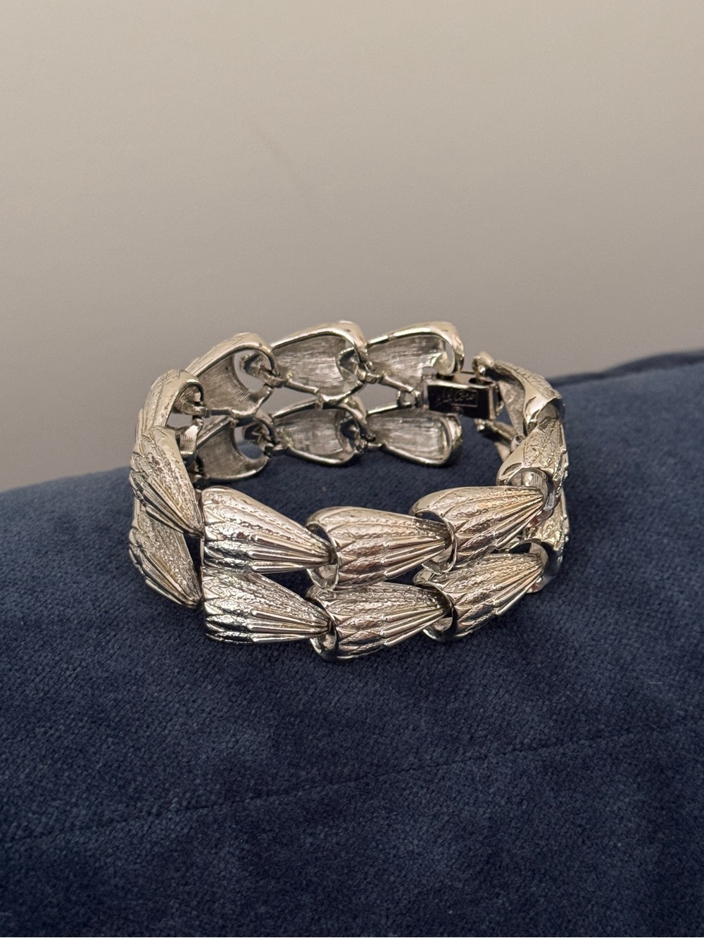 Vintage Coro Silver tone Bracelet 6.5”